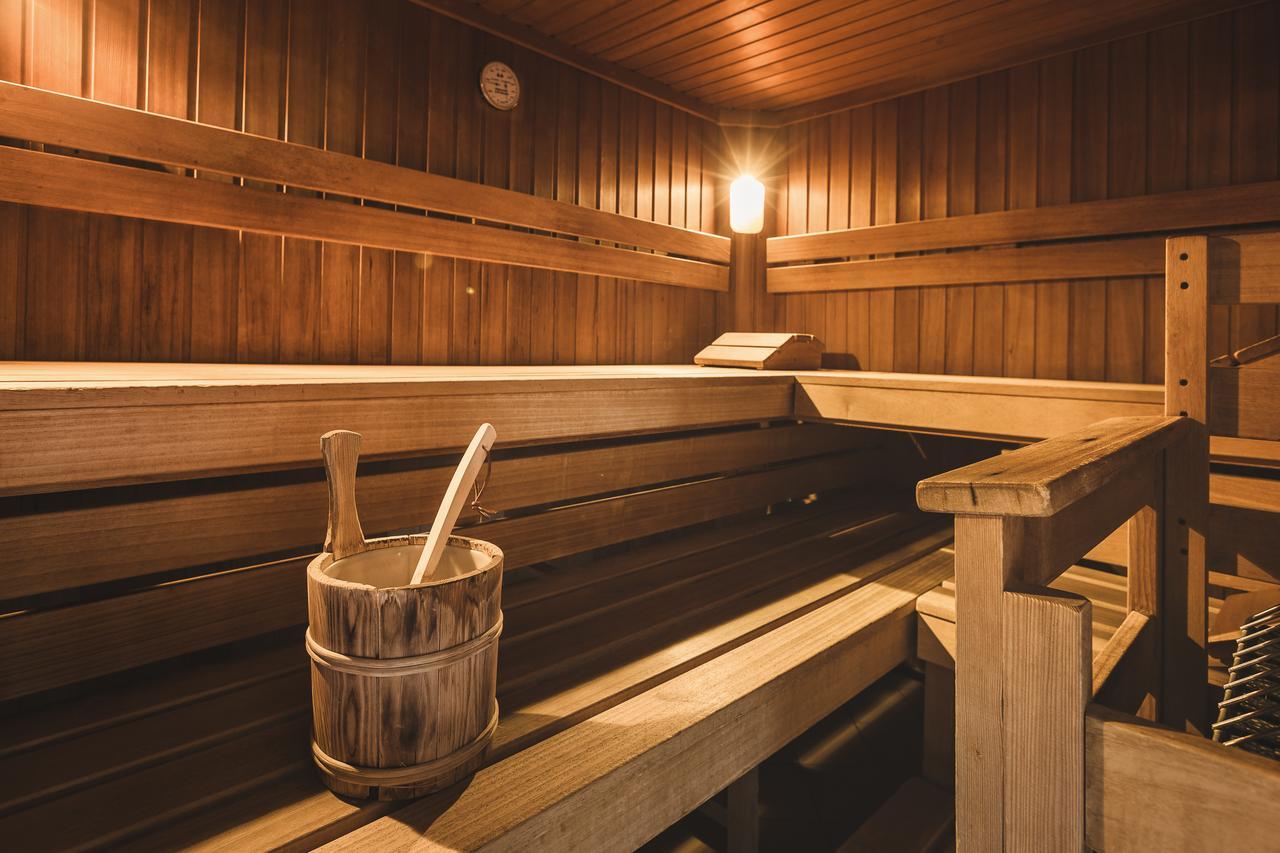 Hotel Garni Tirol ラディス エクステリア 写真